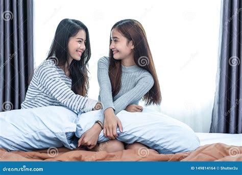 lesbianas japonesas cogiendo|Lesbianas Japonesas Videos Porno .